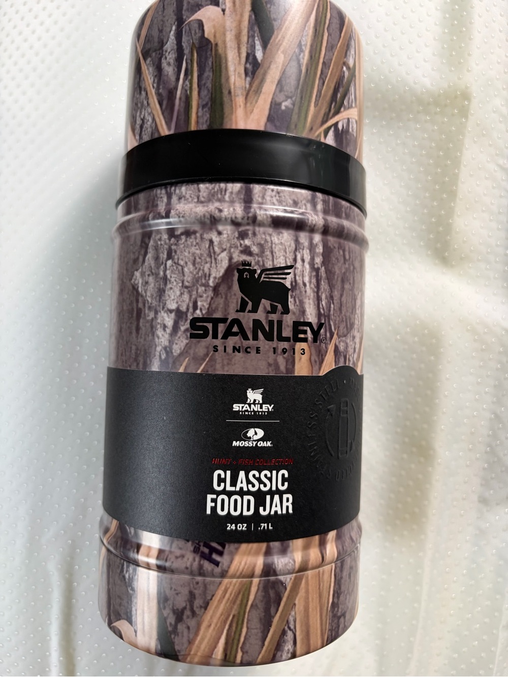 Stanley Classic Food Jar in Mossy Oak Camouflage and Black - Picture 2 of 3